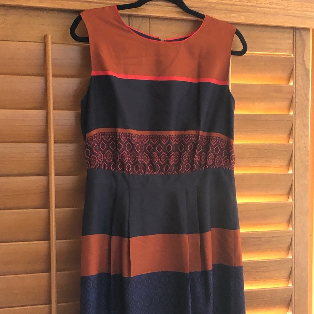 Colorblock midi shift dress from LOFT